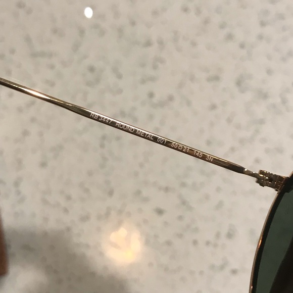 Round Ray-Bans - Picture 3 of 4